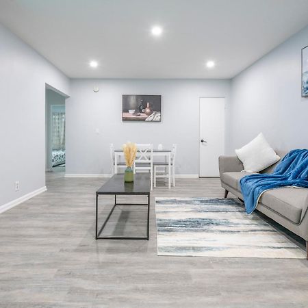 Centre Street Upper 2Bedsuite 4408 YYC Kültér fotó