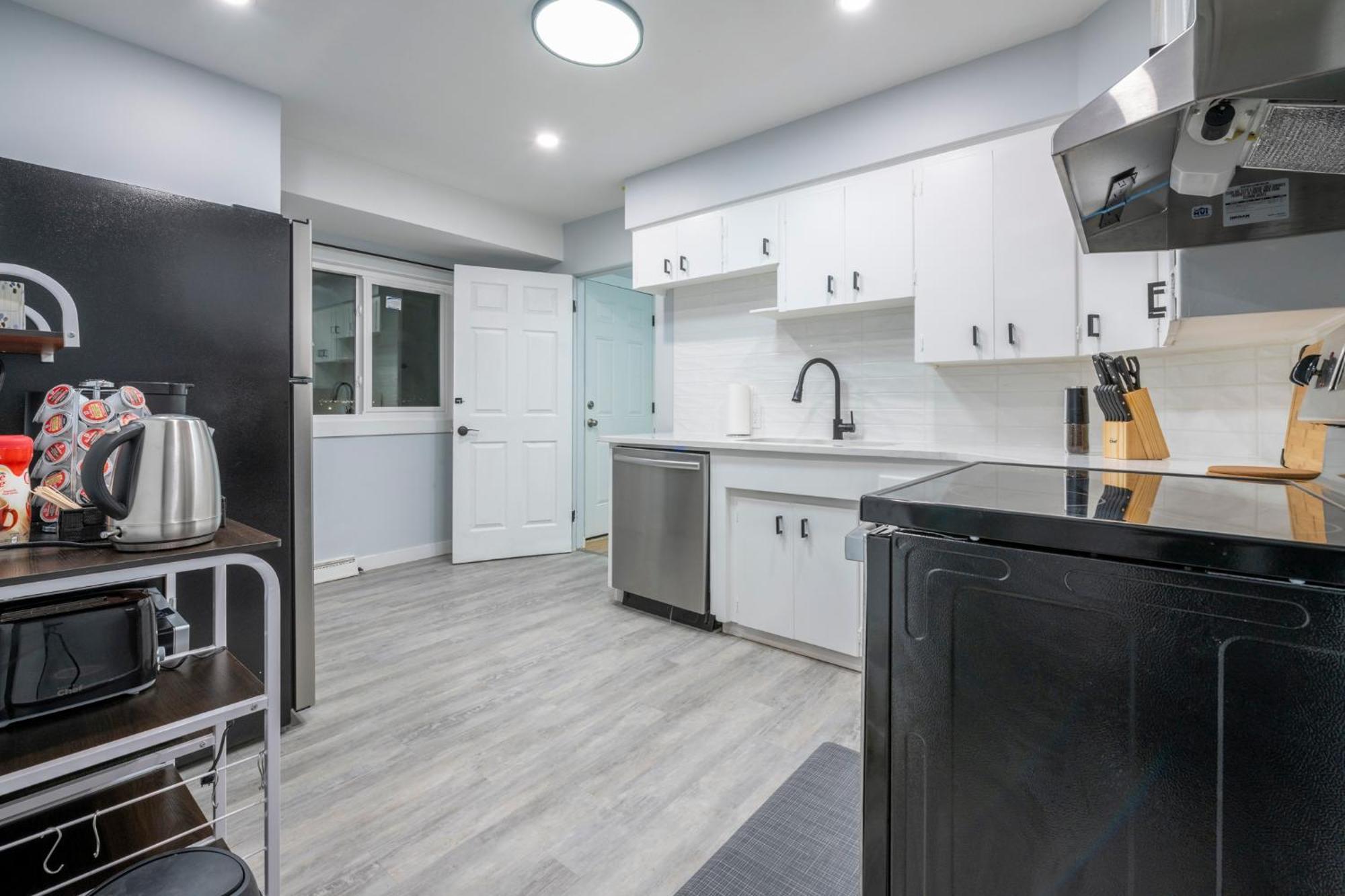 Centre Street Upper 2Bedsuite 4408 YYC Kültér fotó