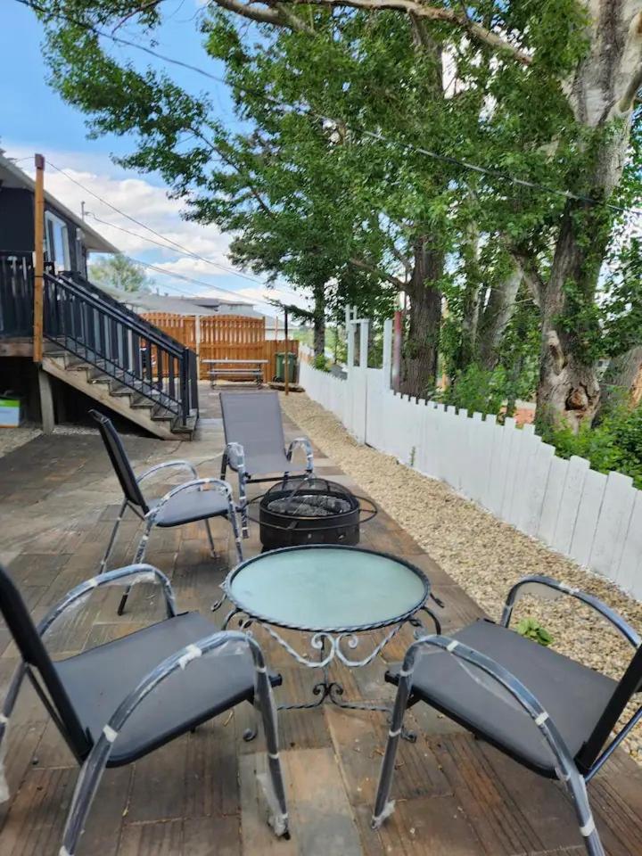 Centre Street Upper 2Bedsuite 4408 YYC Kültér fotó